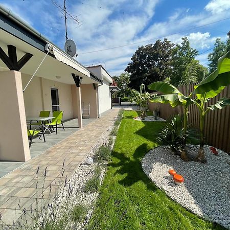 Tutti Apartman Balatonlelle Exterior foto