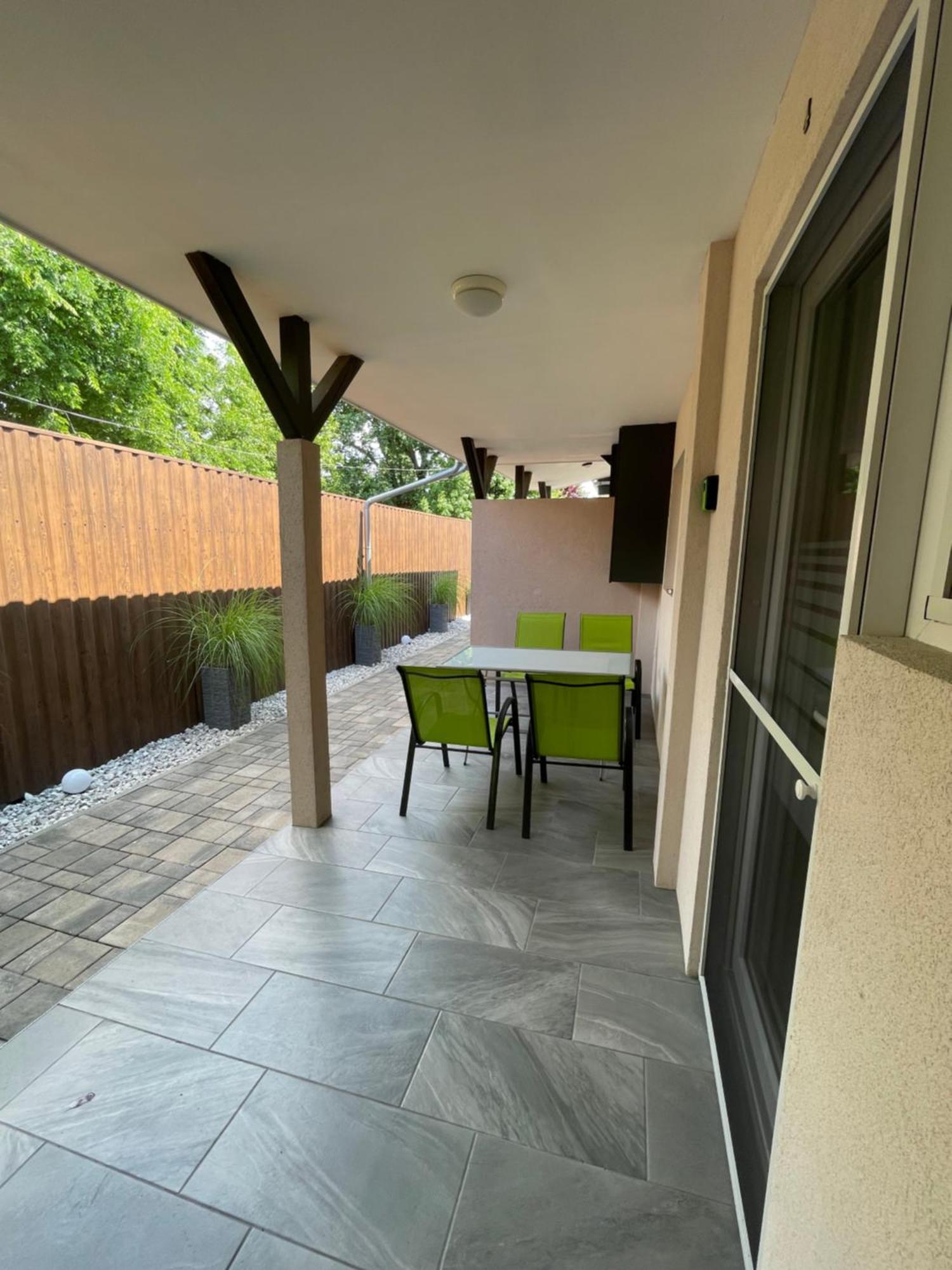 Tutti Apartman Balatonlelle Exterior foto