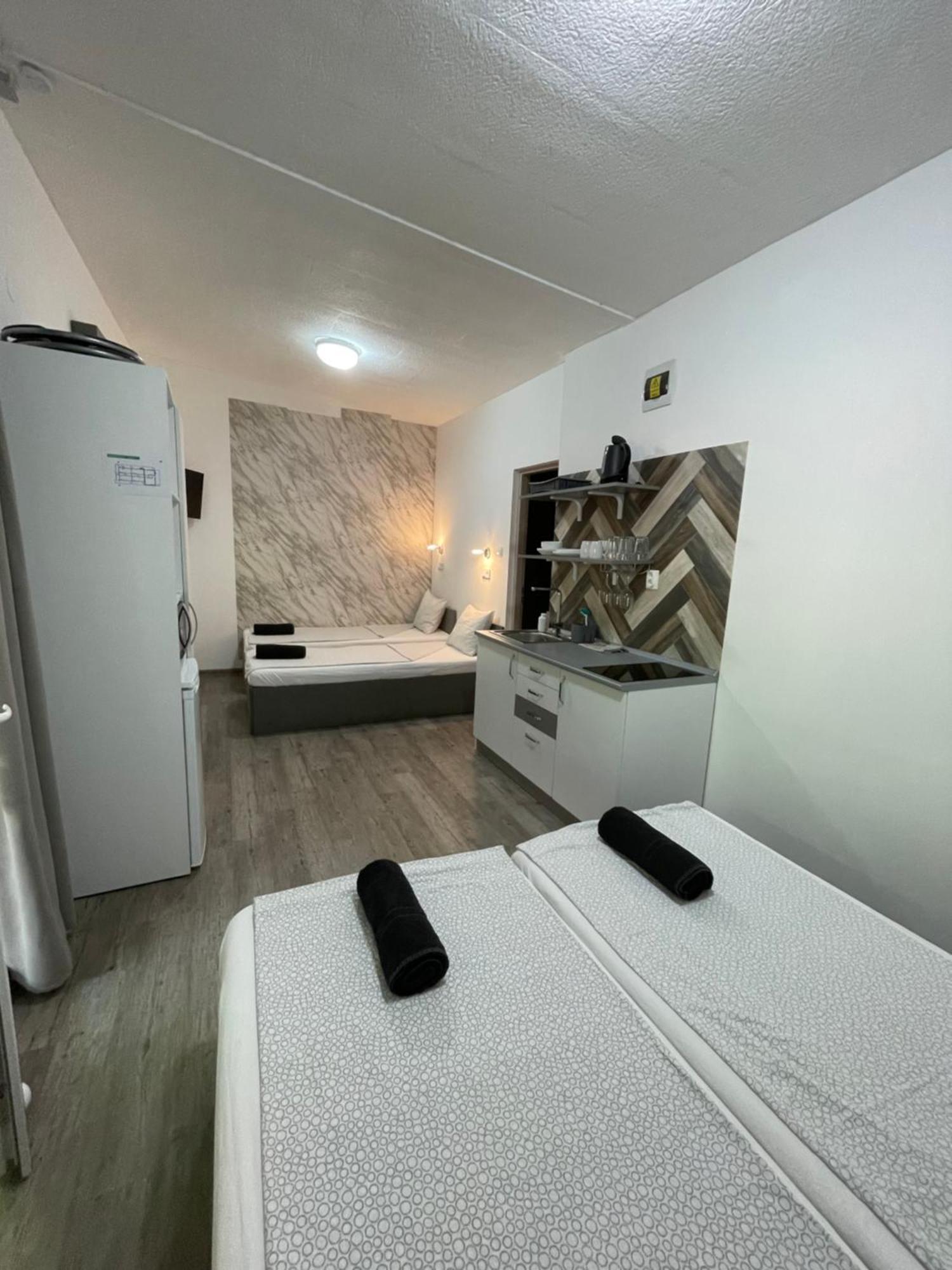 Tutti Apartman Balatonlelle Exterior foto
